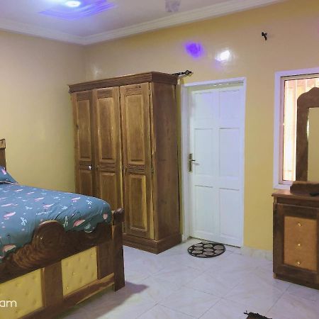 Awamuulamin Manneh Guest House Abuko Exterior photo
