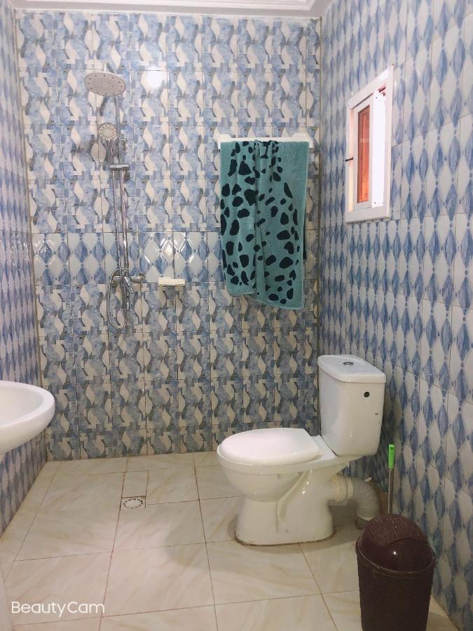 Awamuulamin Manneh Guest House Abuko Exterior photo