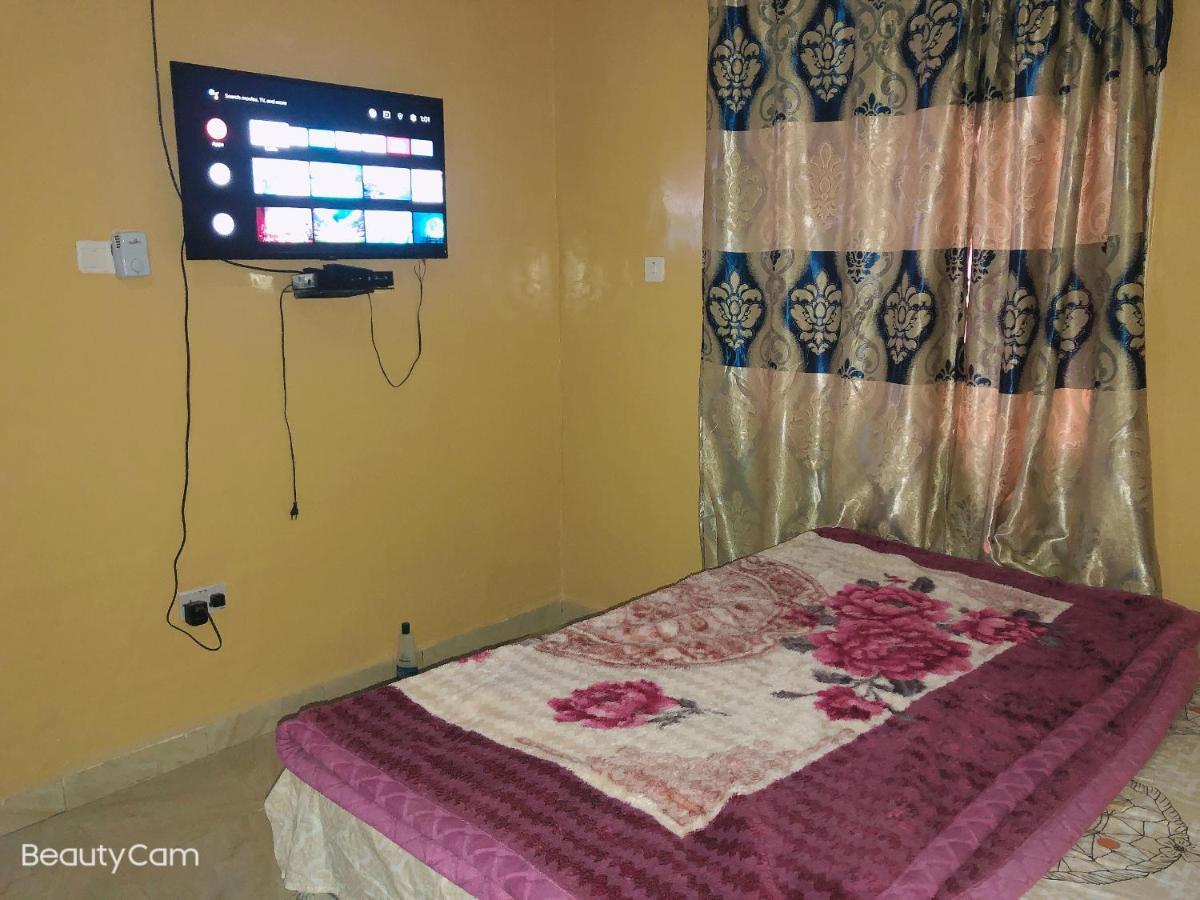 Awamuulamin Manneh Guest House Abuko Exterior photo