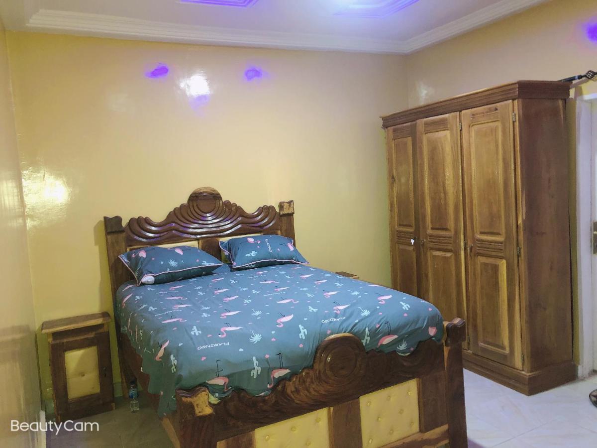Awamuulamin Manneh Guest House Abuko Exterior photo