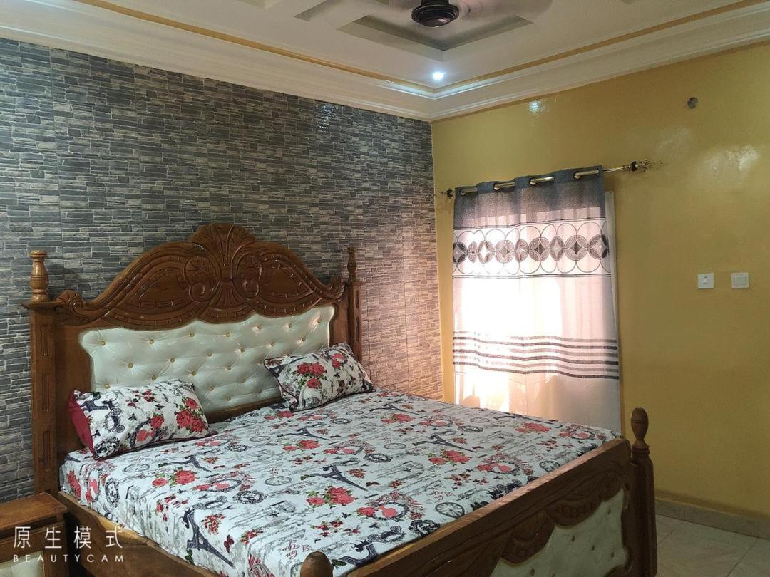 Awamuulamin Manneh Guest House Abuko Exterior photo