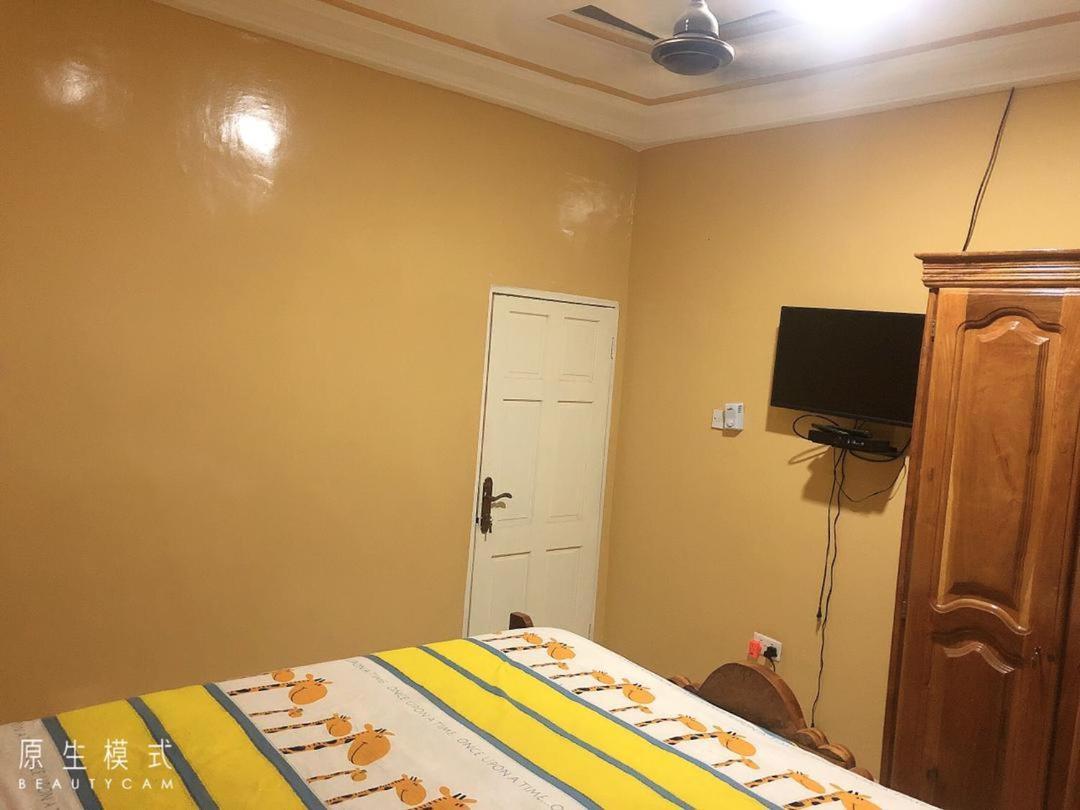 Awamuulamin Manneh Guest House Abuko Exterior photo