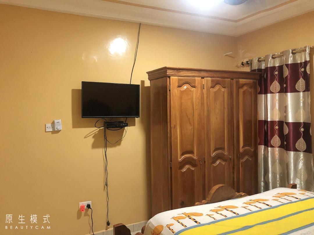 Awamuulamin Manneh Guest House Abuko Exterior photo